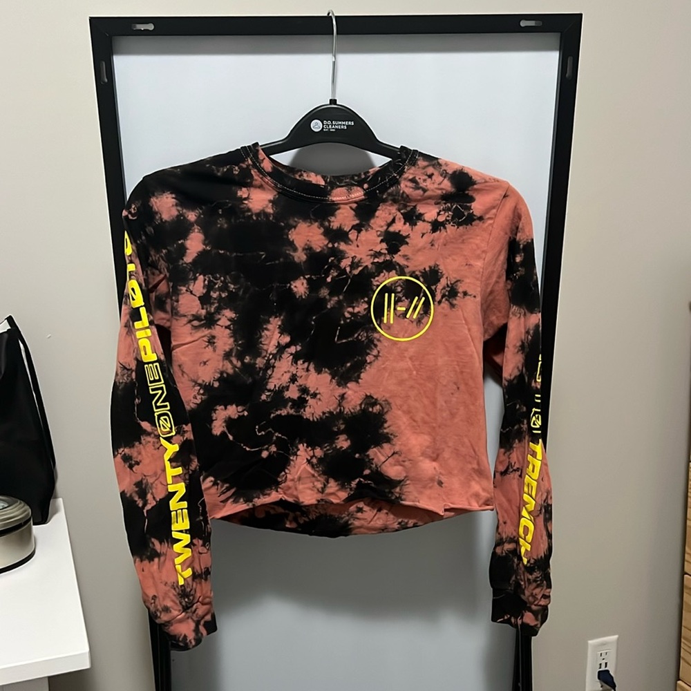 Twenty One Pilots Cropped Long Sleeve Tee